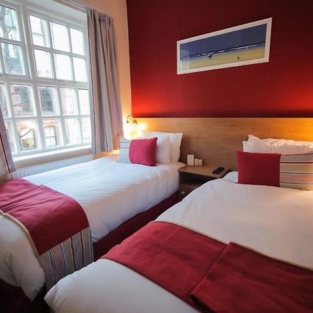 Ville Hotel Manchester Exterior photo