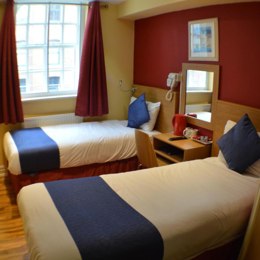 Ville Hotel Manchester Exterior photo
