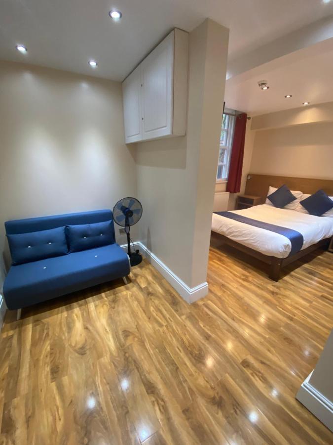 Ville Hotel Manchester Exterior photo