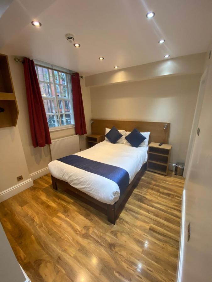 Ville Hotel Manchester Exterior photo