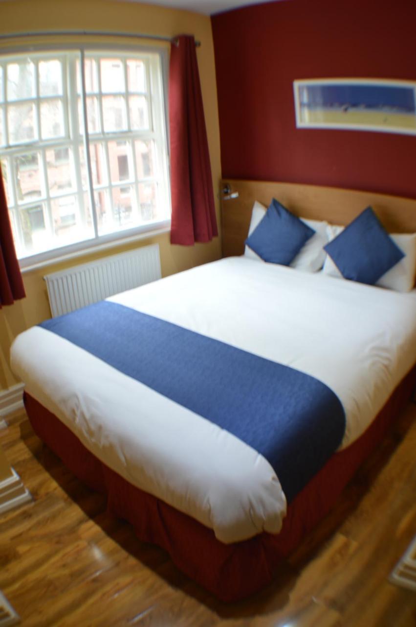 Ville Hotel Manchester Exterior photo