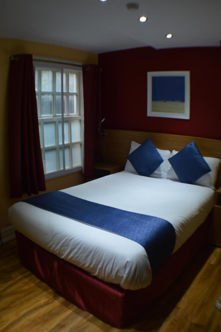 Ville Hotel Manchester Exterior photo