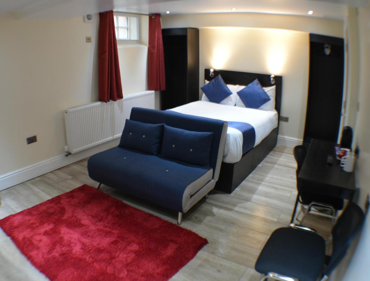Ville Hotel Manchester Exterior photo