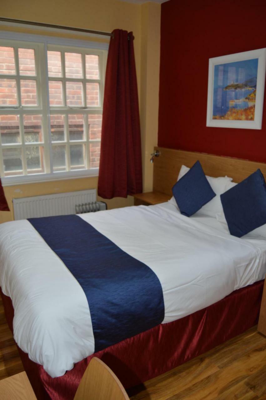 Ville Hotel Manchester Exterior photo