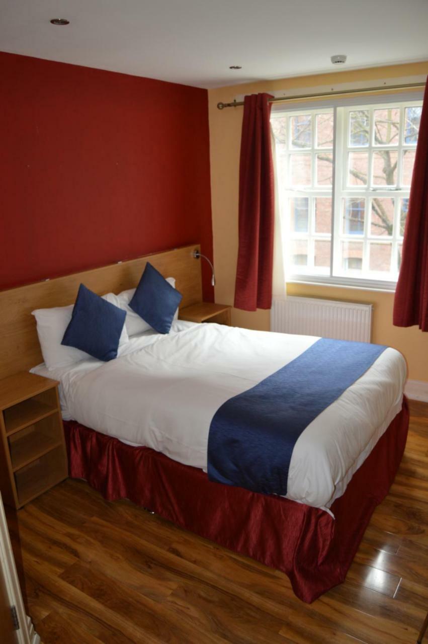 Ville Hotel Manchester Exterior photo