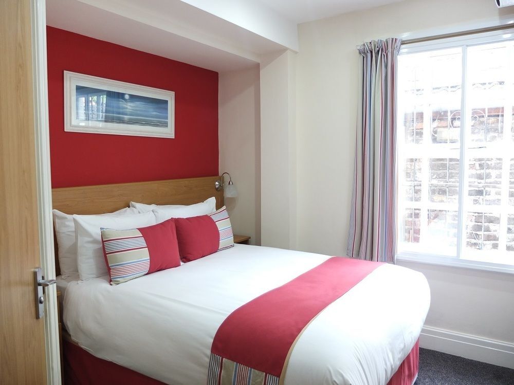 Ville Hotel Manchester Exterior photo